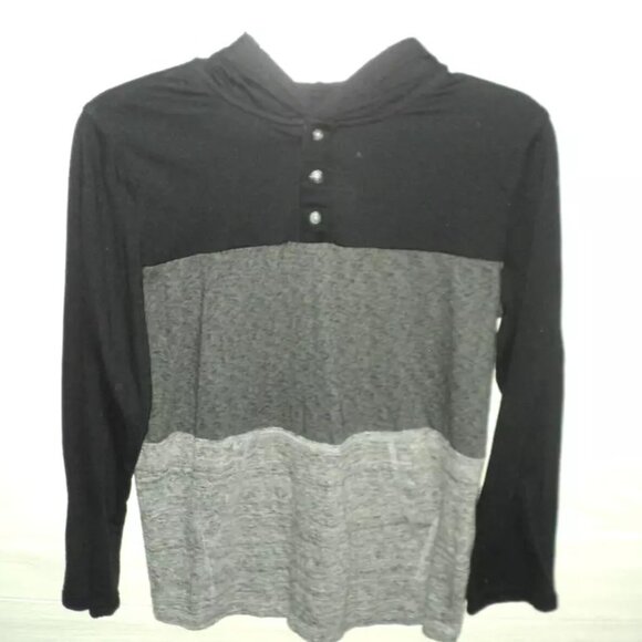 Urban Pipeline Hoodie Boy's Size L Gray & Black Long Sleeves Kangaroo Pockets - Picture 1 of 3